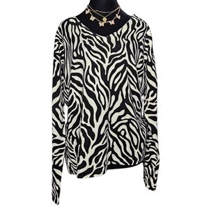 Josephine Chaus Black and White Patterned Sweater